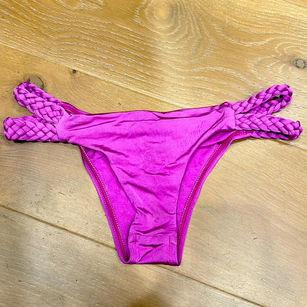 Vitamin A cheeky bottom